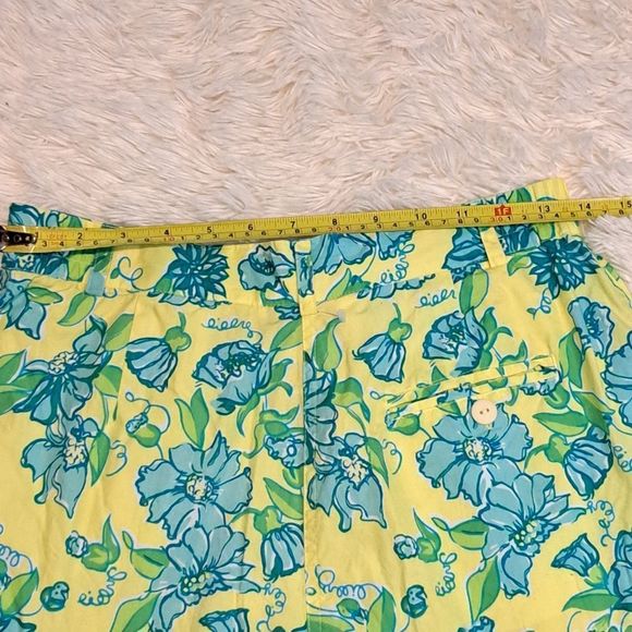 ‎Lilly Pulitzer Bermuda Shorts - Picture 5 of 7